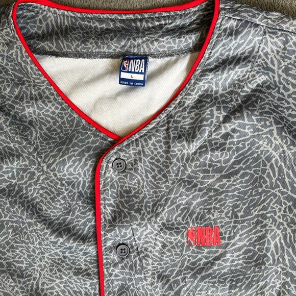 NBA Basketball Jersey Classic Gray Red Short Sleeve Button Front Mens Size Large - Picture 4 of 11